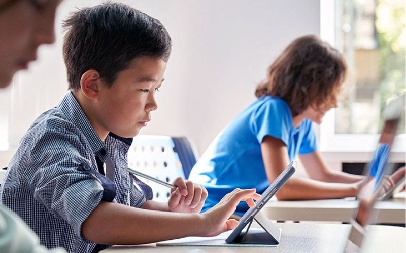 Child using Intel powered device in school