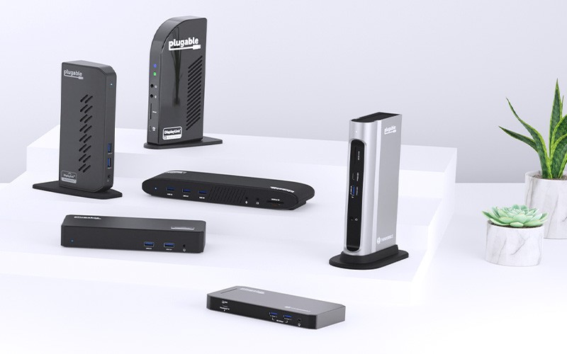 Plugable docking stations